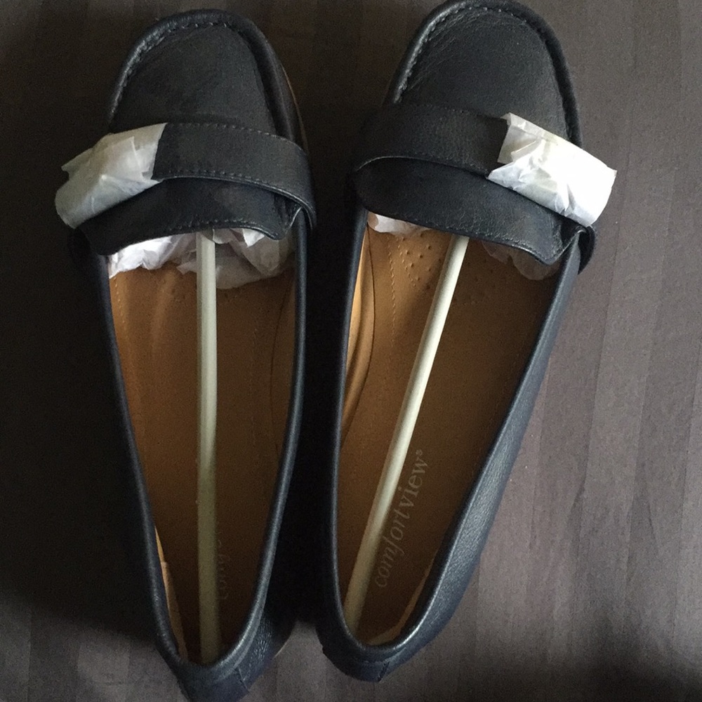 Comfort View Leather Navy Blue Loafers 7W